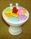 Pia com mini flores para lavabo